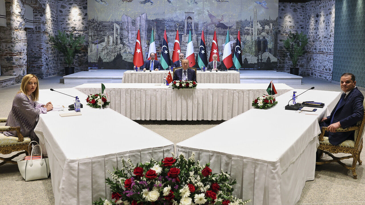 Yunan'dan 'Türkler bizi yine yendi' itirafı:  Yunan'dan 'Türkler bizi yine yendi' itirafı: