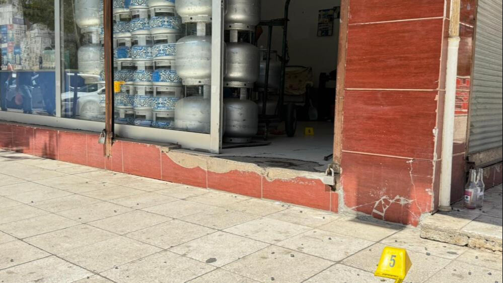 ¡Casi desastre en Diyarbakir! Llovieron balas sobre una tienda llena de bombonas de gas - Imagen 2