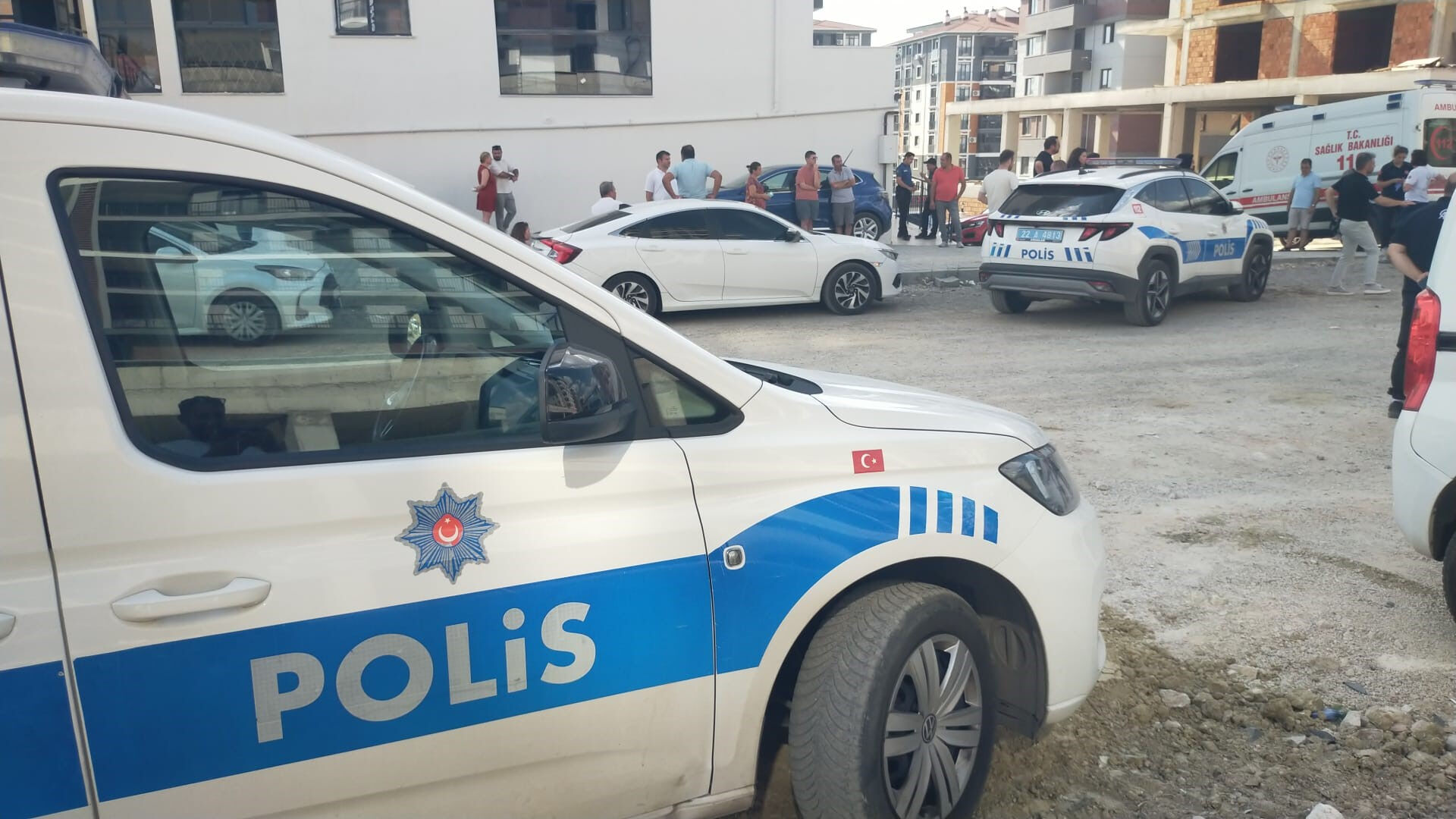 Edirne'de vahşet! Eşini ve oğlunu öldürüp intihara kalkıştı Edirne'de vahşet! Eşini ve oğlunu öldürüp intihara kalkıştı - 2. Resim