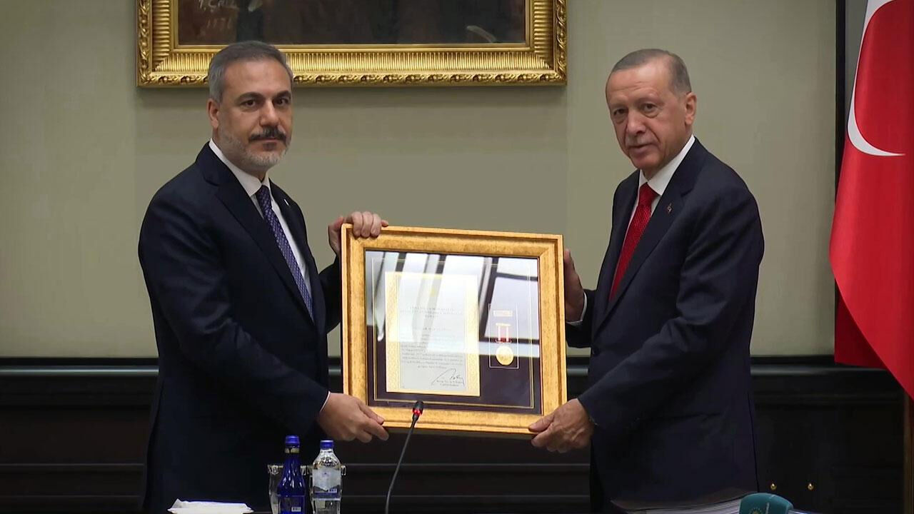 Diplomasinin sakin ve saygın gücü: Fidan doktrini Türk dış politikasını nasıl şekillendiriyor? Erdoğan'dan Hakan Fidan'a