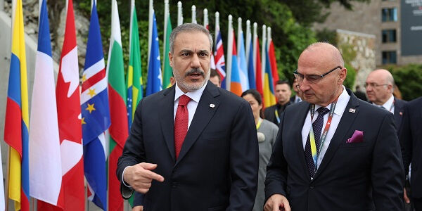 Diplomasinin sakin ve saygın gücü: Fidan doktrini Türk dış politikasını nasıl şekillendiriyor? Krizden masaya, savaştan barışa: Fidan doktrini Türkiye'yi nasıl şekillendirdi? - 14. Resim