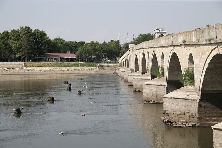 Meriç Nehri'nde su çekilince ortaya öyle bir şey çıktı ki! Nereden geldiği belli değil - 1. Resim
