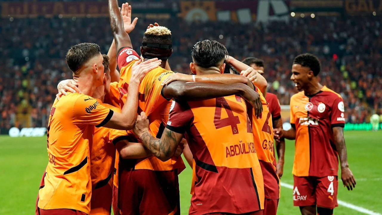 Rıdvan Dilmen'den flaş Galatasaray açıklaması: İlk 11'i isim isim verdi Rıdvan Dilmen'den flaş Galatasaray açıklaması: İlk 11'i isim isim verdi - 1. Resim