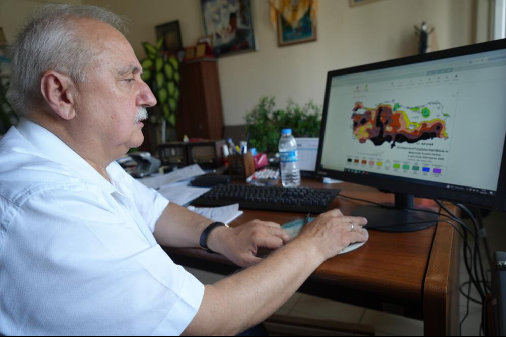 Uzman isimden korkutan sözler! "Evden içeri girdi" diyerek uyardı: Hepimizin ayağa kalkması gerekiyor Uzman isimden korkutan sözler! "Evden içeri girdi" diyerek uyardı: Hepimizin ayağa kalkması gerekiyor - 1. Resim