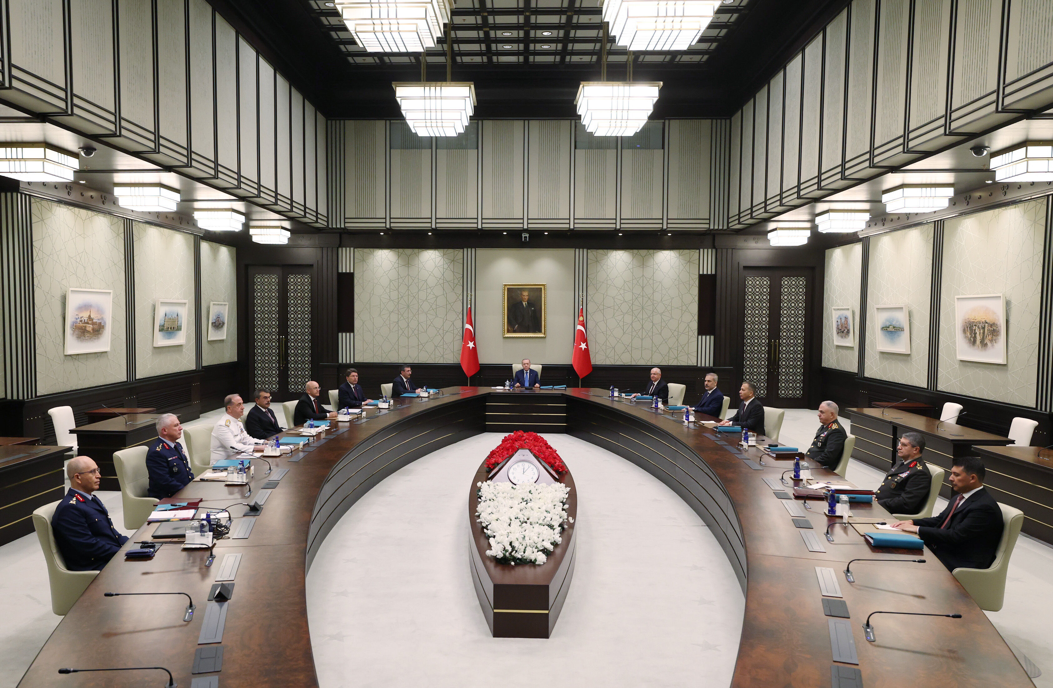 2025 YAŞ kararları açıklandı mı, kararlar neler? Cumhurbaşkanı Erdoğan kararları imzaladı 2025 YAŞ kararları açıklandı mı, kararlar neler? Cumhurbaşkanı Erdoğan kararları imzaladı - 1. Resim