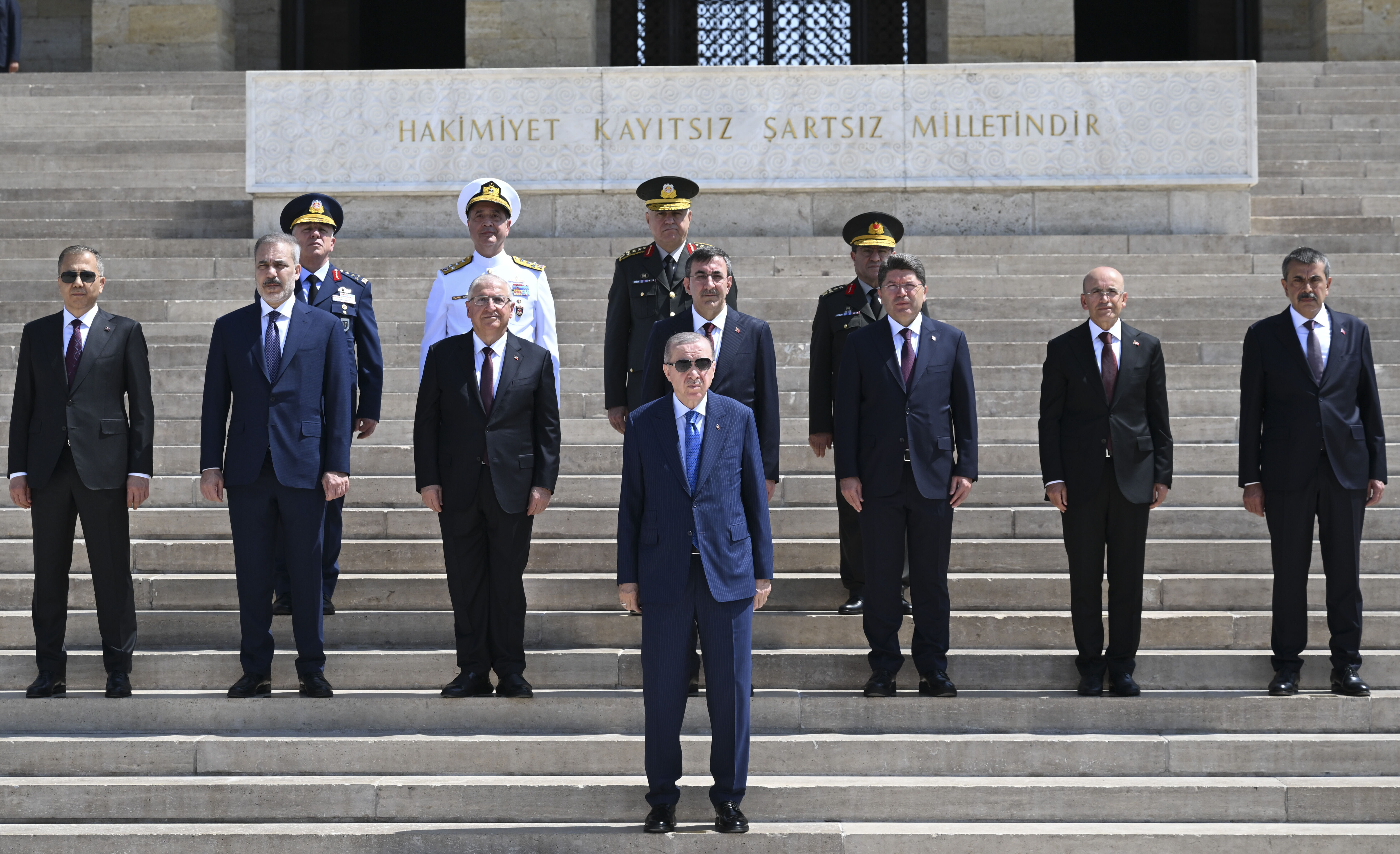 Cumhurbaşkanı Erdoğan, Anıtkabir'de! Dikkat çeken mesaj Cumhurbaşkanı Erdoğan Anıtkabir'de! Dikkat çeken mesaj - 1. Resim