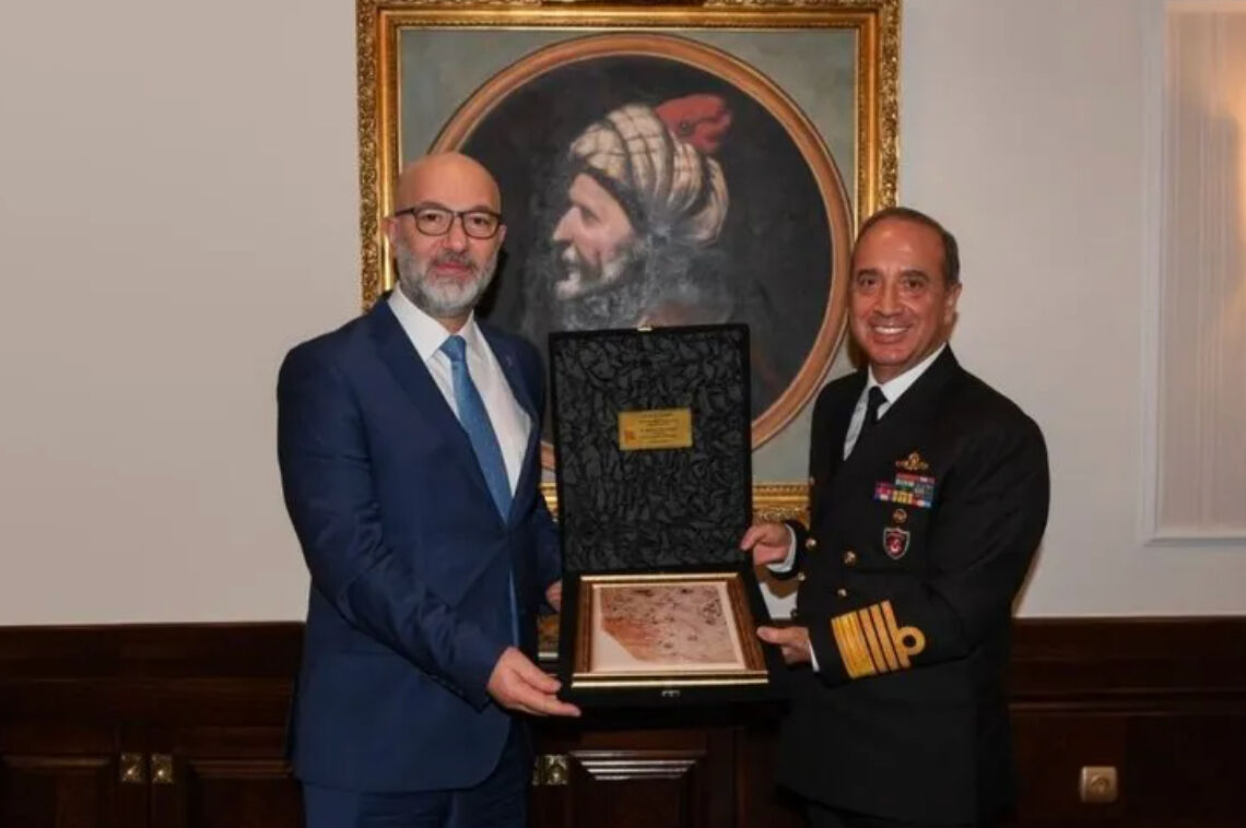 Ercüment Tatlıoğlu kimdir? Deniz Kuvvetleri Komutanı Oramiral öne çıkan isimlerden biri oldu Ercüment Tatlıoğlu kimdir? Deniz Kuvvetleri Komutanı Oramiral öne çıkan isimlerden biri oldu - 3. Resim