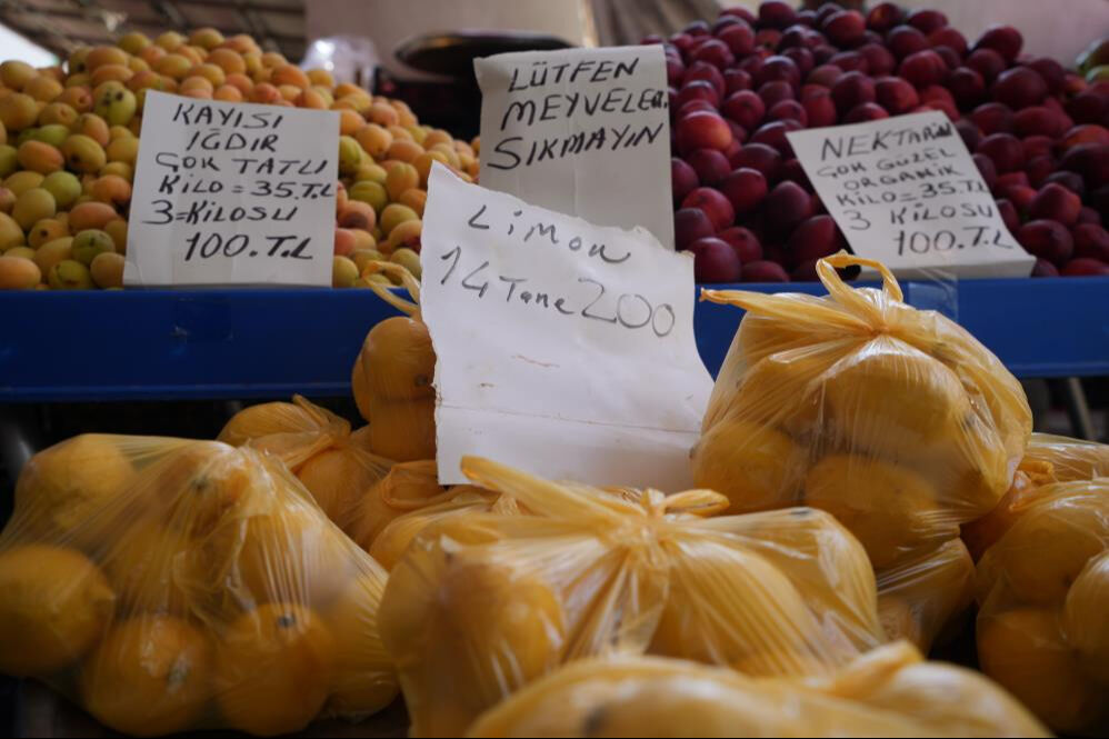 Fiyatı iki kat zamlandı! "Düğünlerde takacağız" diyerek dikkat çektiler: Çay keyfimize limon sıkıldı Fiyatı iki kat zamlandı! "Düğünlerde takacağız" diyerek dikkat çektiler: Çay keyfimize limon sıkıldı - 2. Resim