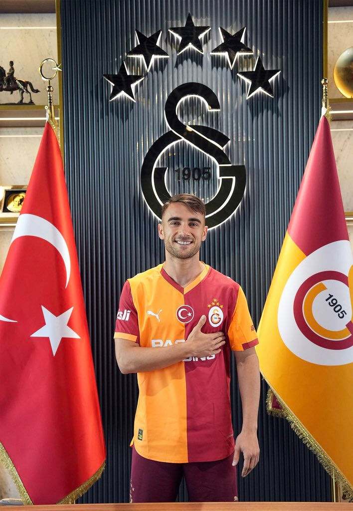 Galatasaray'da avro krizi çözüldü! Yunus Akgün imzayı attı, maaşı belli oldu! Galatasaray'da avro krizi çözüldü! Yunus Akgün imzayı attı, maaşı belli oldu! - 3. Resim