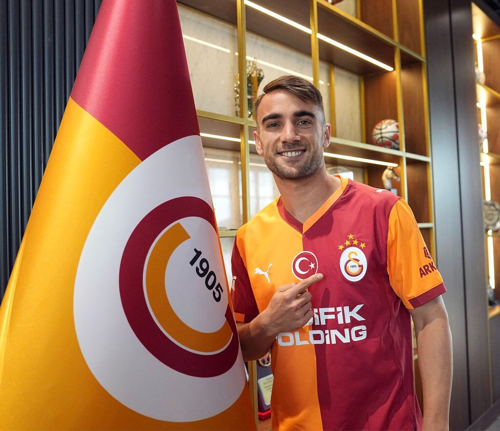 Galatasaray'da avro krizi çözüldü! Yunus Akgün imzayı attı, maaşı belli oldu! Galatasaray'da avro krizi çözüldü! Yunus Akgün imzayı attı, maaşı belli oldu! - 5. Resim