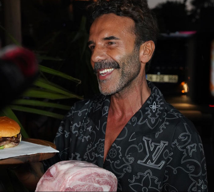 Gürkan Şef’in lüks hamburgeri gündem oldu! Fiyatı ve açıklaması çarpıcı… - 3. Resim