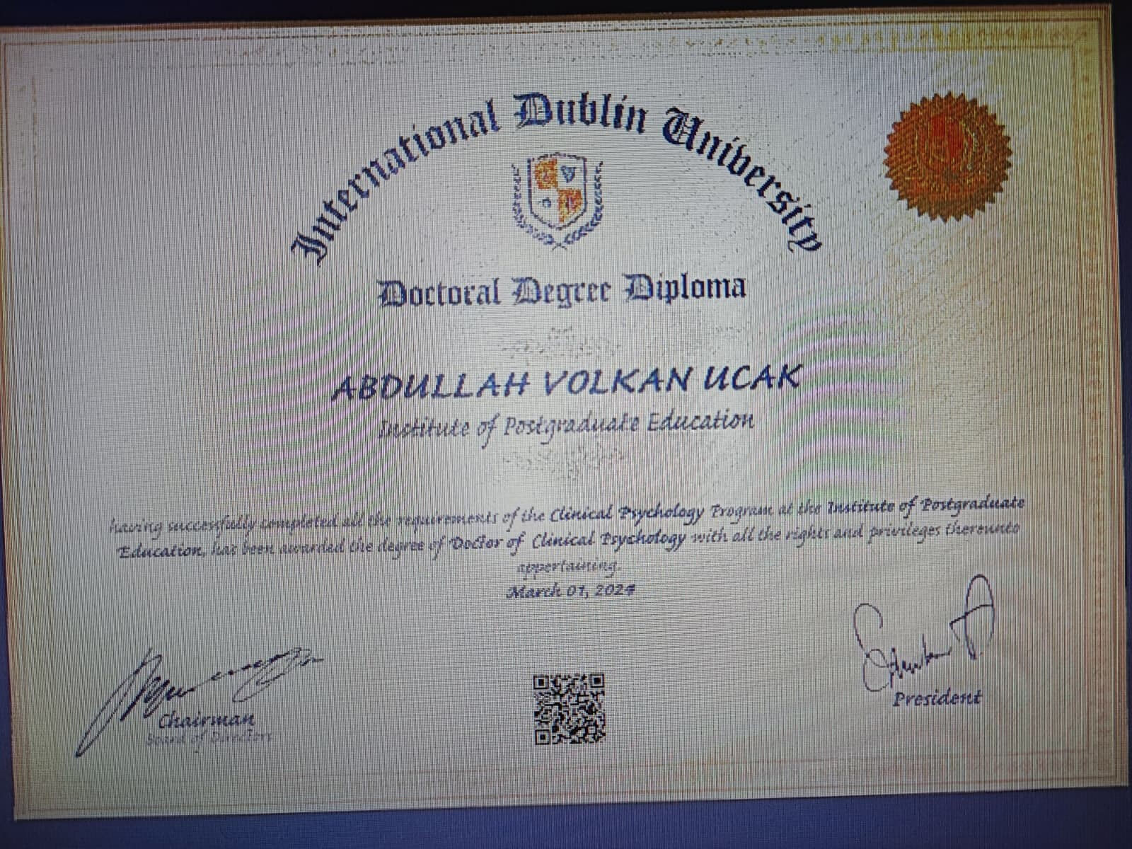 Halı yıkamacı mı 'sahte psikolog' mu? Abdullah Volkan Uçak, diploma iddialarına ateş püskürdü Halı yıkamacı mı 'sahte psikolog' mu? Abdullah Volkan Uçak, diploma iddialarına ateş püskürdü - 2. Resim