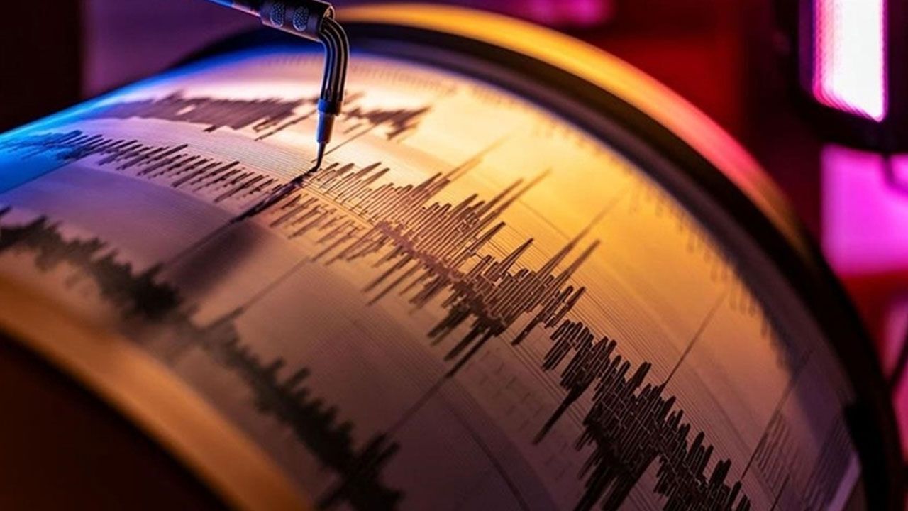 Isparta'da korkutan deprem! İşte sarsıntıya ilişkin ilk veriler Isparta'da korkutan deprem! İşte sarsıntıya ilişkin ilk veriler