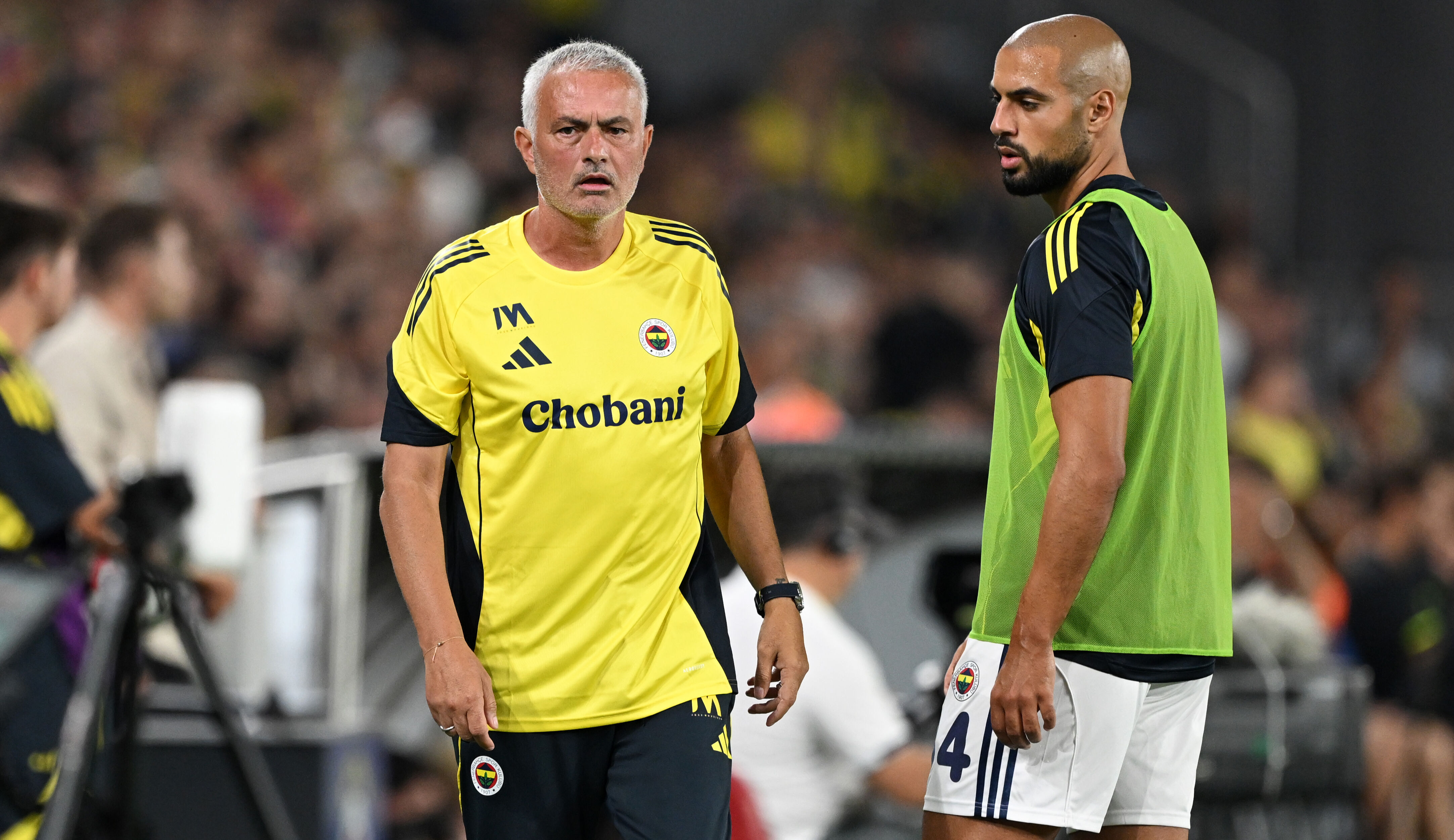 Jose Mourinho'dan özel plan! Fenerbahçe 3-5-2'yle sahaya çıkacak - 1. Resim