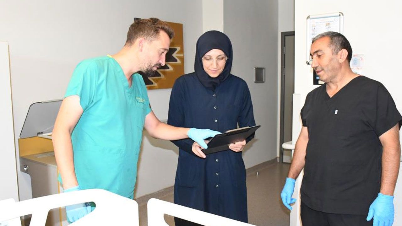 Karın ağrısı sandı, 4 kilo kitle taşıdığı ortaya çıktı