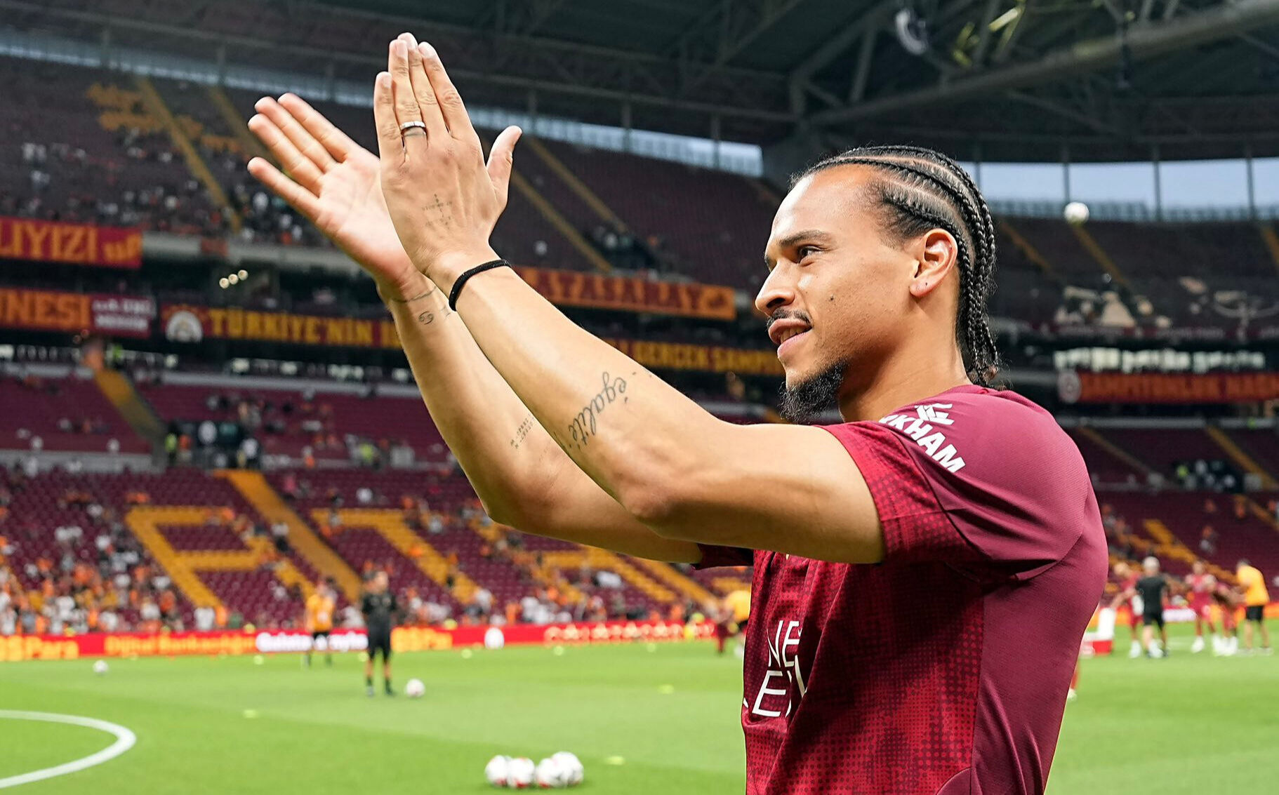 Leroy Sane'nin Galatasaray taraftarına övgüsü eski kulübünü kıskandırdı: Futbolu hatırladım! - 2. Resim