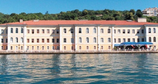 LGS şampiyonları 3 liseyi seçti! Kontenjanların tamamını 500 tam puan alan öğrenciler doldurdu LGS şampiyonları 3 liseyi seçti! Kontenjanların tamamını 500 tam puan alan öğrenciler doldurdu - 1. Resim