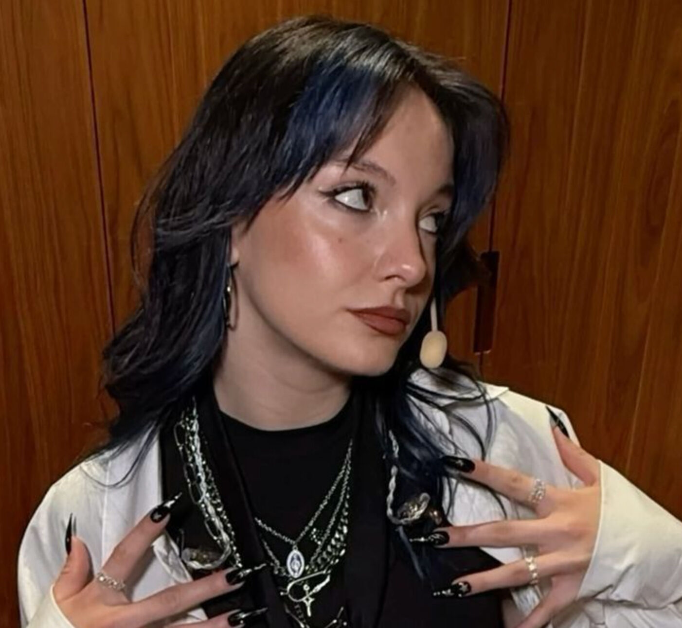 Manifest Zoktay kimdir? Zeynep Oktay'ın yaşı merak konusu oldu - 1. Resim