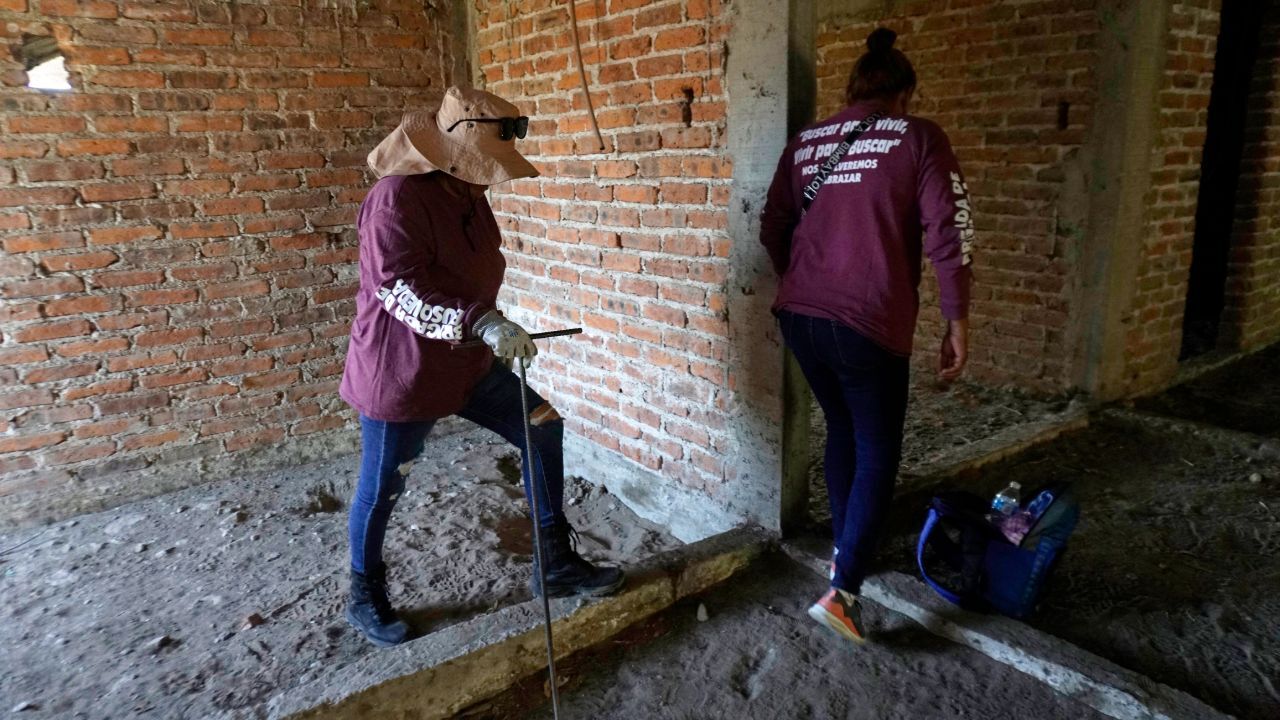 Meksika’da kan donduran keşif! 32 aile aldığı haberle yıkıldı Meksika’da kan donduran keşif! 32 aile aldığı haberle yıkıldı
