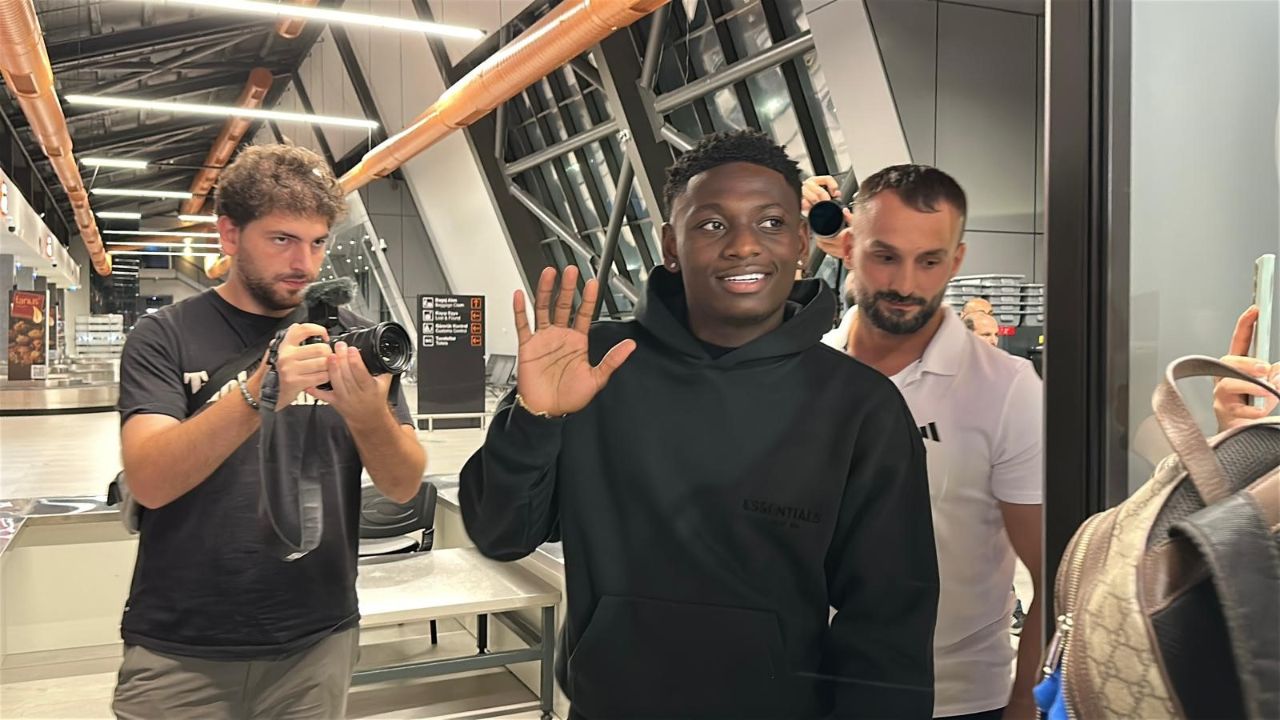 Trabzonspor'dan yeni transfer! Kazeem Olaigbe Trabzon'da Trabzonspor'dan yeni transfer! Kazeem Olaigbe Trabzon'da
