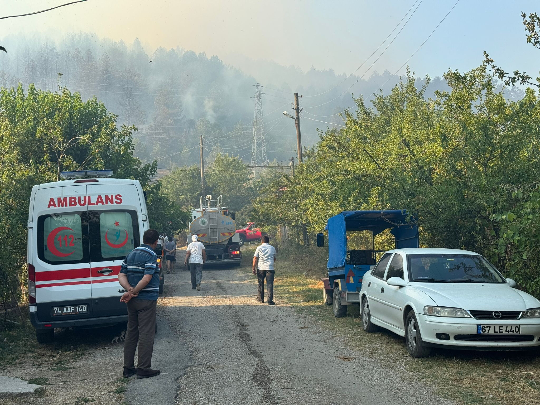 Bartın'daki orman yangını kontrol altına alındı Bartın'da orman yangını: Söndürme çalışması devam ediyor - 1. Resim