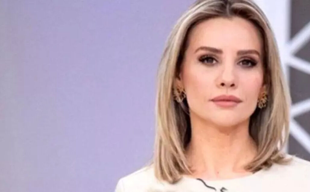 Esra Erol'la ne zaman, hangi gün başlayacak? Esra Erol'la ne zaman, hangi gün başlayacak? - 3. Resim