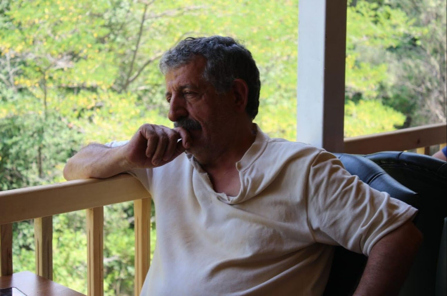 Film setinde şok ölüm! Vedat Geyik hayatını kaybetti: Ünlü yönetmen gözyaşlarına boğuldu - 1. Resim