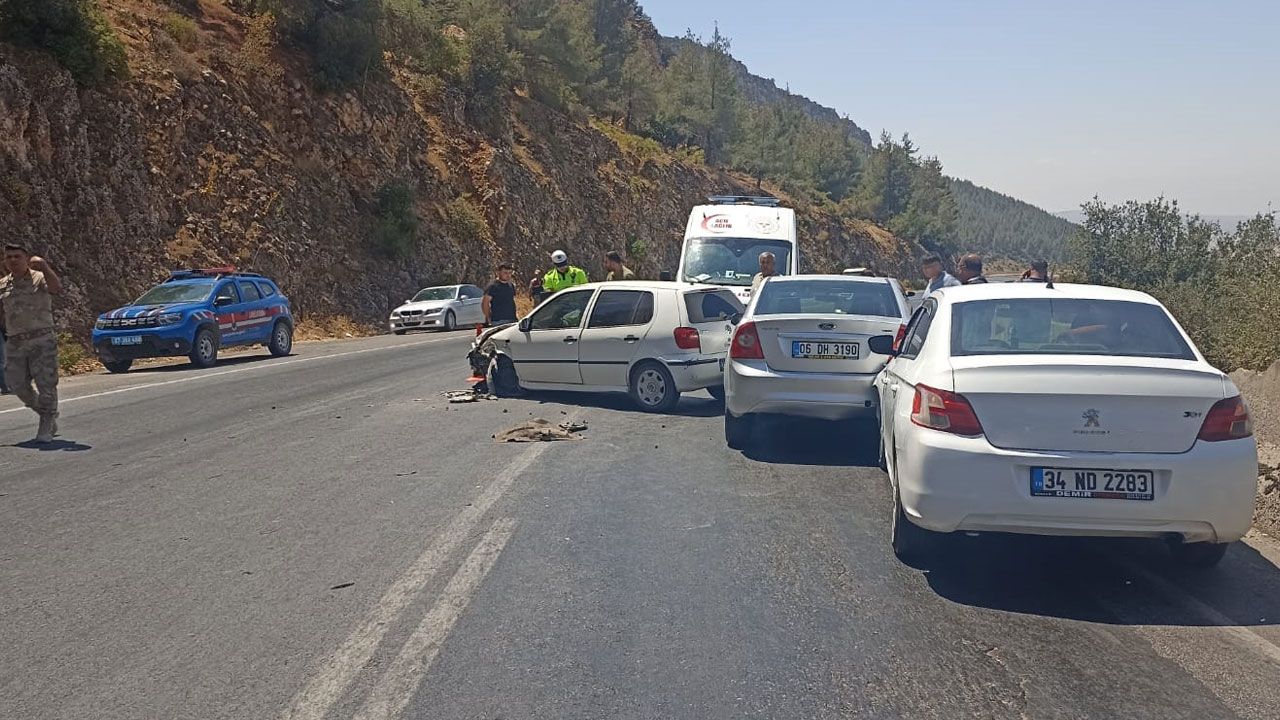 Gaziantep'te zincirleme kaza: Çok sayıda yaralı var Gaziantep'te zincirleme kaza: Çok sayıda yaralı var