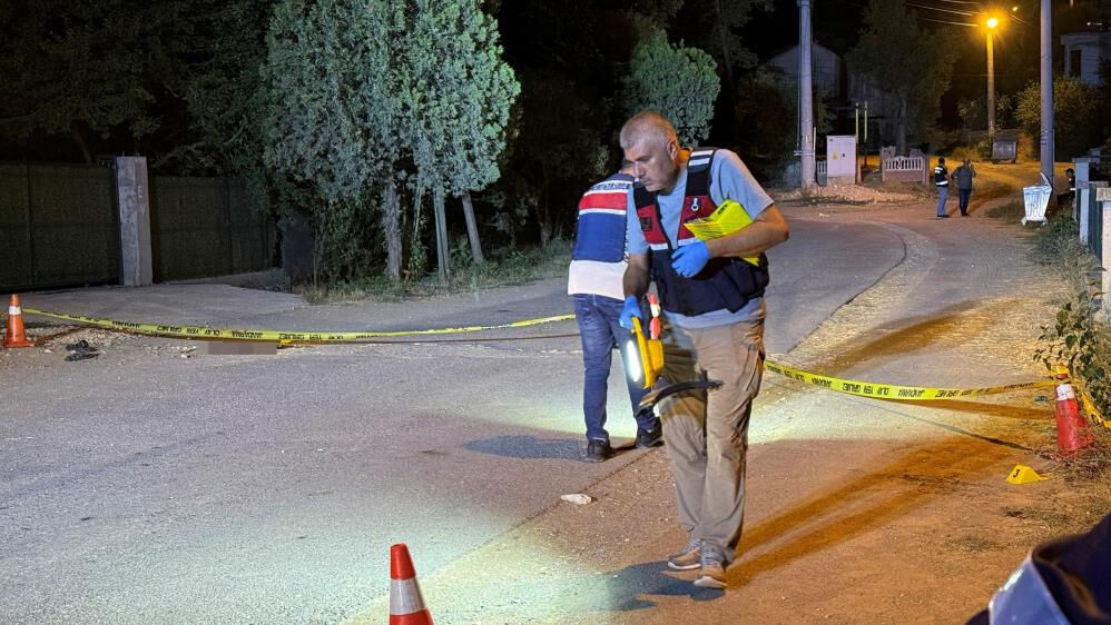 İki aile arasında kan aktı! Yürek burkan görüntüler ortaya çıktı İki aile arasında kan aktı! Yürek burkan görüntüler ortaya çıktı - 1. Resim