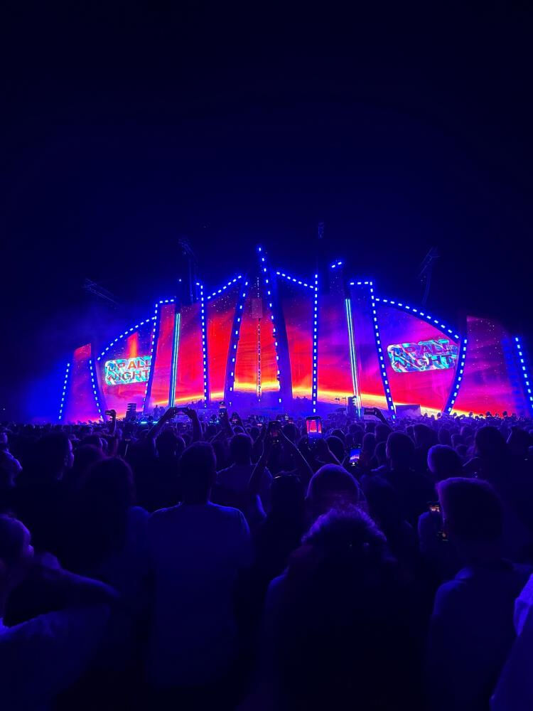 Jennifer Lopez, İstanbul'u salladı! Performansı hayran bıraktı Jennifer Lopez, İstanbul'u salladı! Performansı hayran bıraktı - 1. Resim