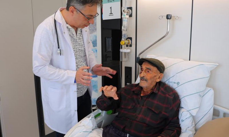 “Masada kalır, olamaz” denilmişti! Hayata dönen Ali amcanın şimdi yüzü gülüyor… “Masada kalır, olamaz” denilmişti! Hayata dönen Ali amcanın şimdi yüzü gülüyor… - 1. Resim