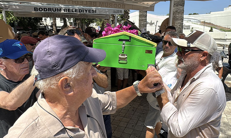 Müziğin çınarına veda! Doğum gününde vefat eden Selçuk Alagöz, İstanbul’da gömülecek Müziğin çınarına veda! Doğum gününde vefat eden Selçuk Alagöz, İstanbul’da gömülecek - 4. Resim