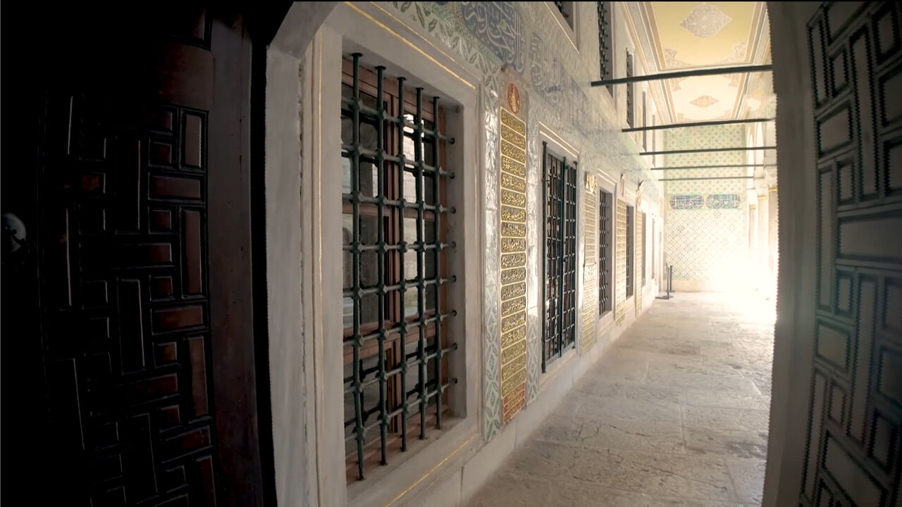 Osmanlı sarayının en gizemli bölümü ilk defa kapıları açtı! Karaağalar Koğuşu gün yüzüne çıktı Osmanlı sarayının en gizemli bölümü ilk defa kapıları açtı! Karaağalar Koğuşu gün yüzüne çıktı - 3. Resim