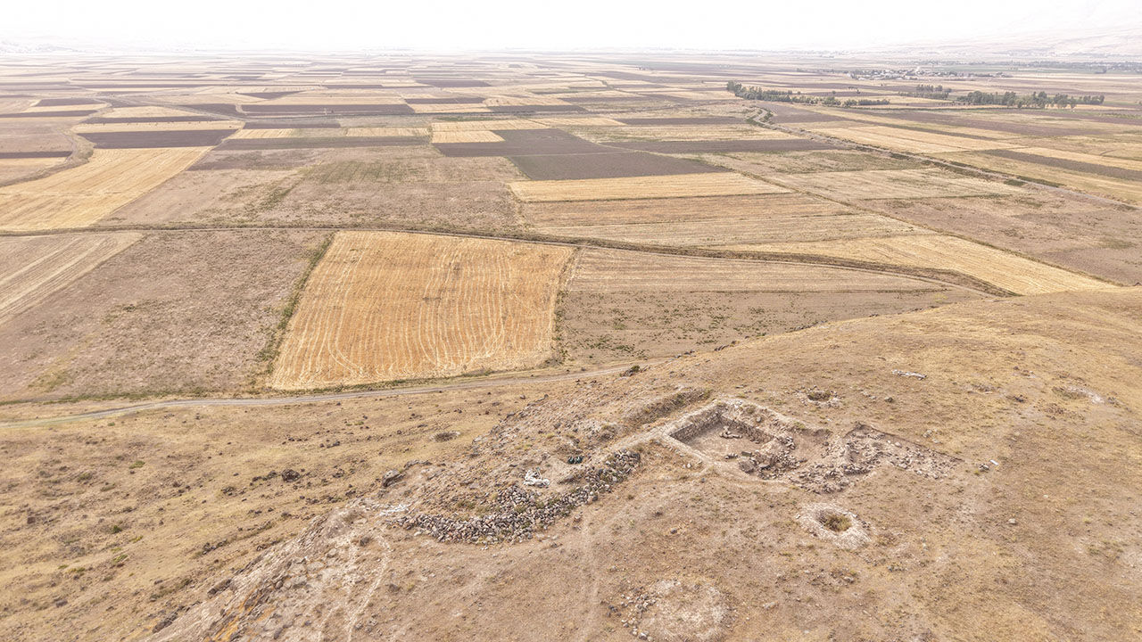 Van'da bulunan gizemli tabletler çözüldü, Urartuların mukaddes şehri ortaya çıktı Van'da bulunan gizemli tabletler çözüldü, Urartuların mukaddes şehri ortaya çıktı - 8. Resim