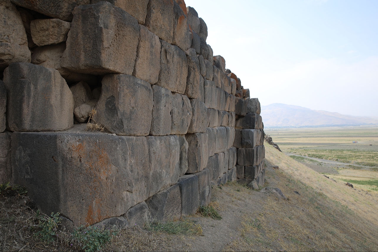 Van'da bulunan gizemli tabletler çözüldü, Urartuların mukaddes şehri ortaya çıktı Van'da bulunan gizemli tabletler çözüldü, Urartuların mukaddes şehri ortaya çıktı - 4. Resim