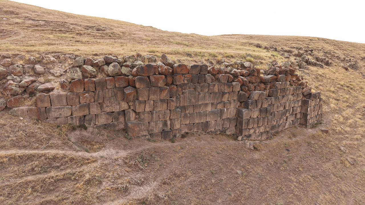 Van'da bulunan gizemli tabletler çözüldü, Urartuların mukaddes şehri ortaya çıktı Van'da bulunan gizemli tabletler çözüldü, Urartuların mukaddes şehri ortaya çıktı - 11. Resim