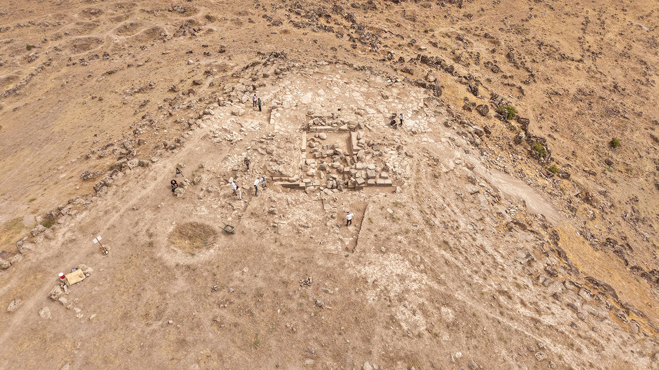 Van'da bulunan gizemli tabletler çözüldü, Urartuların mukaddes şehri ortaya çıktı Van'da bulunan gizemli tabletler çözüldü, Urartuların mukaddes şehri ortaya çıktı - 10. Resim