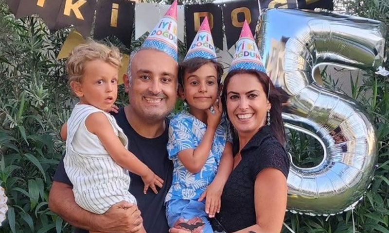 10 yıllık evliliğini tek kalemde silmişti! Nez defteri kapandı, boşandığı eşine döndü 10 yıllık evliliğini tek kalemde silmişti! Nez defteri kapandı, boşandığı eşine döndü - 3. Resim