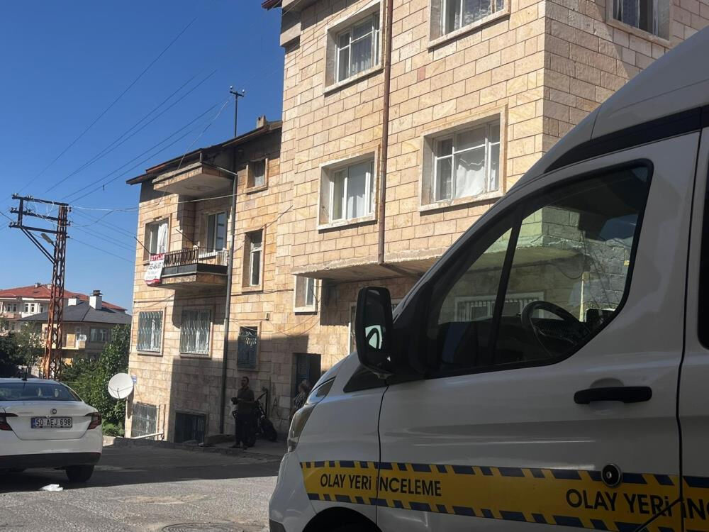 4 yaşındaki çocuğun kahreden ölümü! Ailesinin gözü önünde oldu 4 yaşındaki çocuğun kahreden ölümü! Ailesinin gözü önünde oldu - 1. Resim