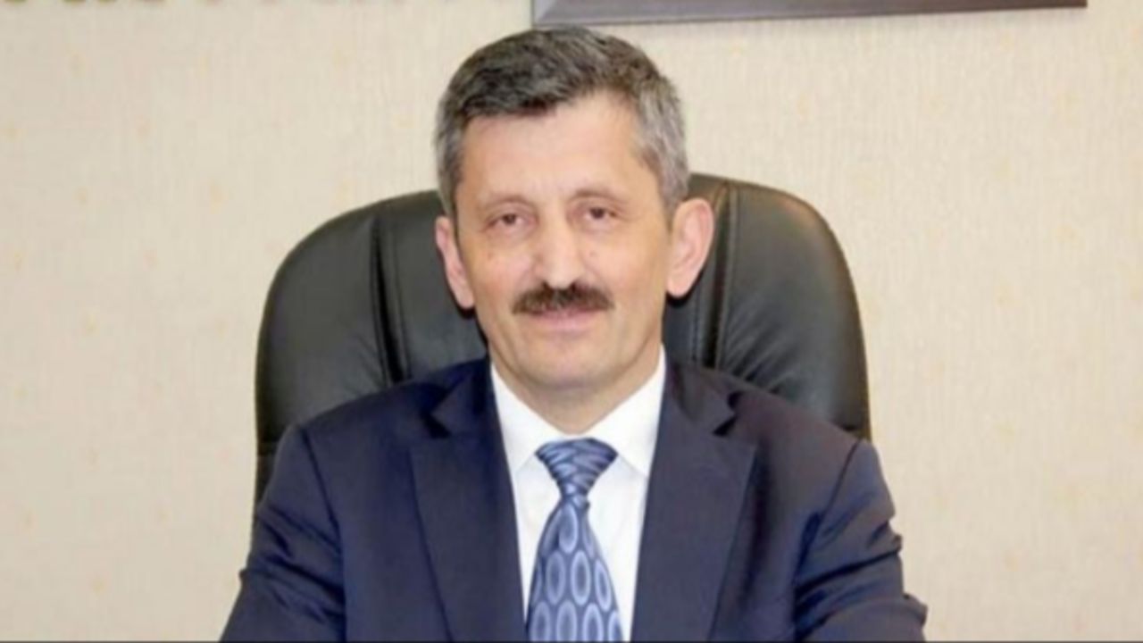 AK Parti'nin acı günü... Zeki Tosun hayatını kaybetti AK Parti'nin acı günü... Zeki Tosun hayatını kaybetti