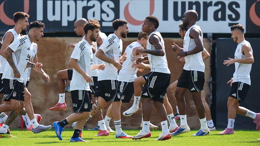 Beşiktaş St. Patrick's maçında kimler, eksik oynamıyor? Maç kadrosu ve muhtemel 11'ler belli oldu Beşiktaş St. Patrick's maçında kimler, eksik oynamıyor? Maç kadrosu ve muhtemel 11'ler belli oldu - 2. Resim
