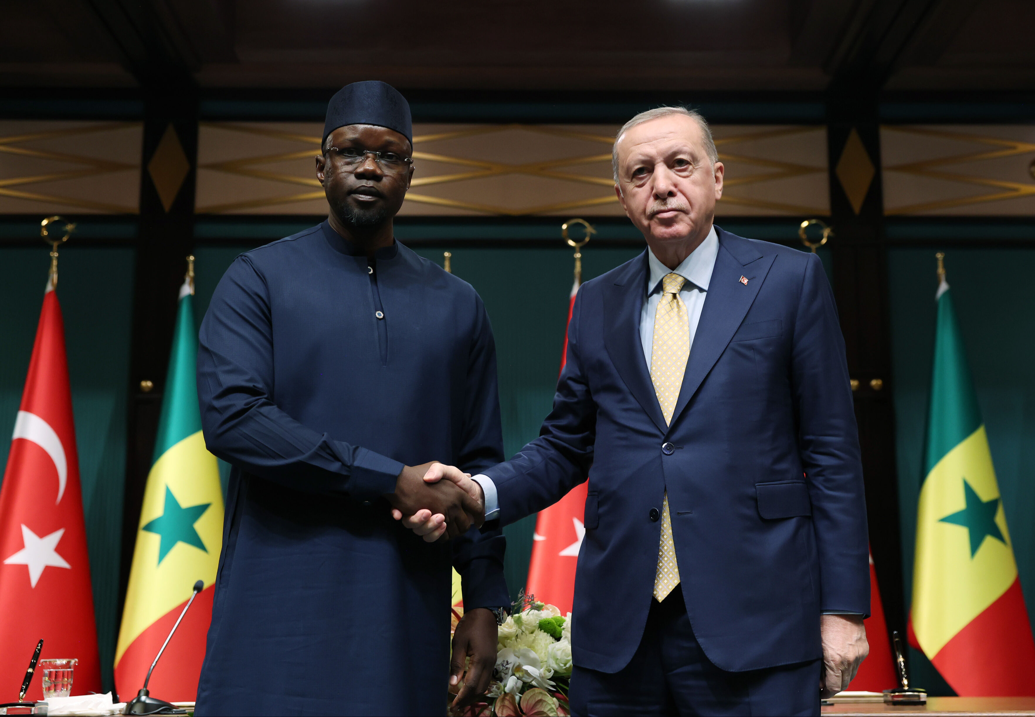 Cumhurbaşkanı Erdoğan'dan muhalefete Afrika tepkisi: Kardeşlik bağlarımızı kararlılıkla güçlendireceğiz Cumhurbaşkanı Erdoğan'dan muhalefete Afrika tepkisi: Kardeşlik bağlarımızı kararlılıkla güçlendireceğiz - 1. Resim