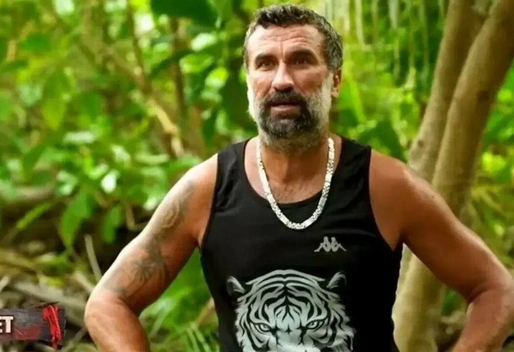Hakkında hapis cezası olduğu iddia edilmişti! Survivor Hikmet nerede? Türkiye kararını duyurdu Hakkında hapis cezası olduğu iddia edilmişti! Survivor Hikmet nerede? Türkiye kararını duyurdu - 2. Resim