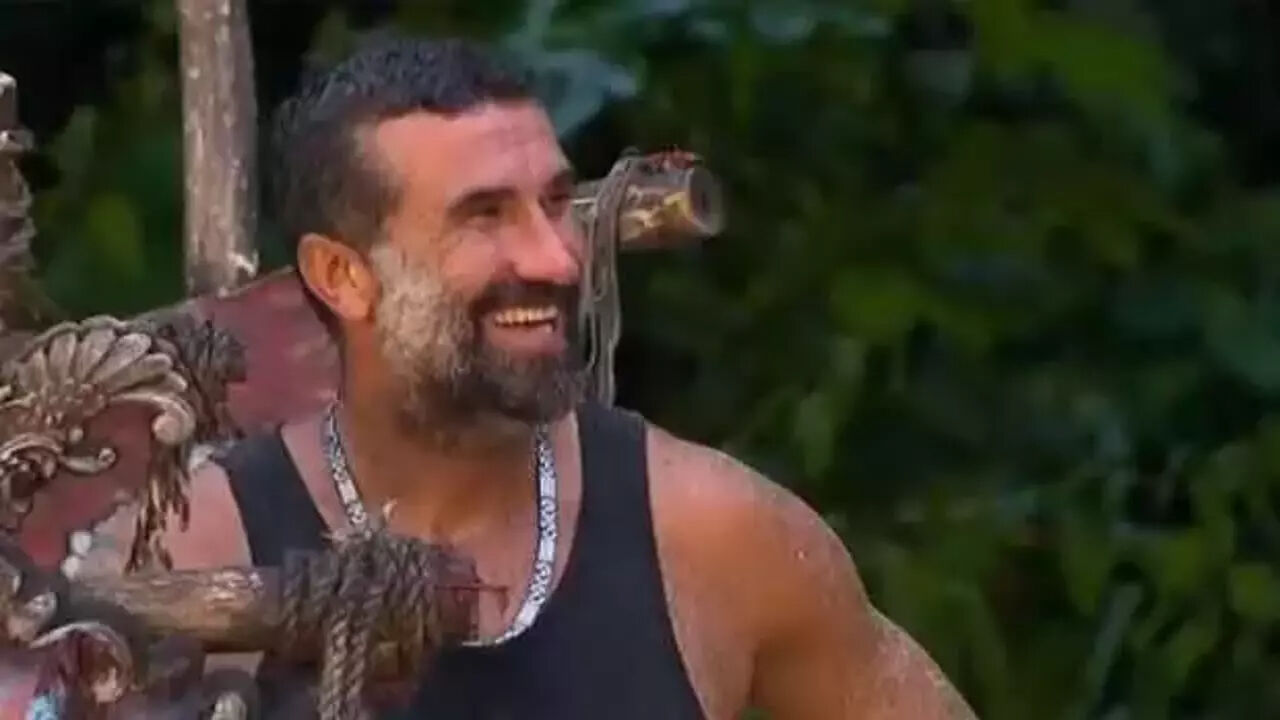 Hakkında hapis cezası olduğu iddia edilmişti! Survivor Hikmet nerede? Türkiye kararını duyurdu Hakkında hapis cezası olduğu iddia edilmişti! Survivor Hikmet nerede? Türkiye kararını duyurdu - 3. Resim