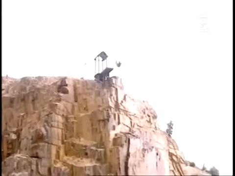 “Mükemmel bir atlayış”ın sunucusu Baran yıllar sonra Afrika’da ortaya çıktı! Hem son hali hem de mesleği şoke etti “Mükemmel bir atlayış”ın sunucusu yıllar sonra Afrika’da ortaya çıktı! Hem son hali hem de mesleği şoke etti - 2. Resim