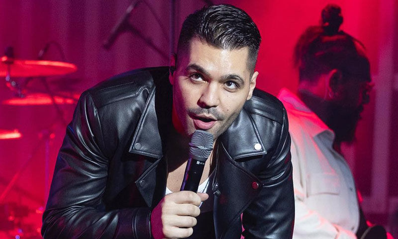 Sahneyi bir anda kesti, mesajı verdi! Emircan İğrek’ten konserde anlamlı hareket Sahneyi bir anda kesti, mesajı verdi! Emircan İğrek’ten konserde anlamlı hareket - 1. Resim