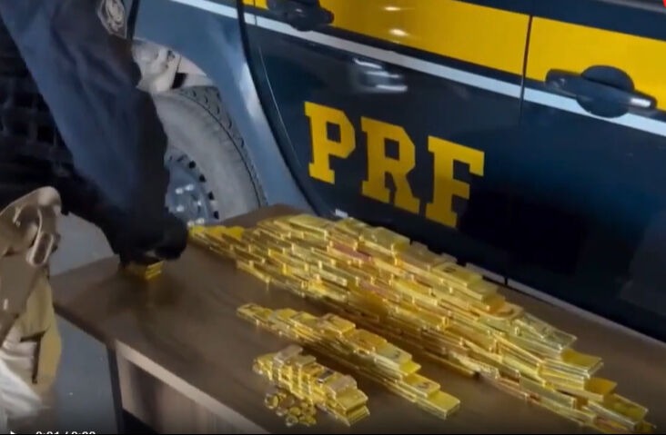 Sosyal medya bununla çalkalanıyor! Ünlü fenomenin aracında 103 kilo kaçak altın çıktı Sosyal medya bununla çalkalanıyor! Ünlü fenomenin aracında 103 kilo kaçak altın çıktı - 1. Resim