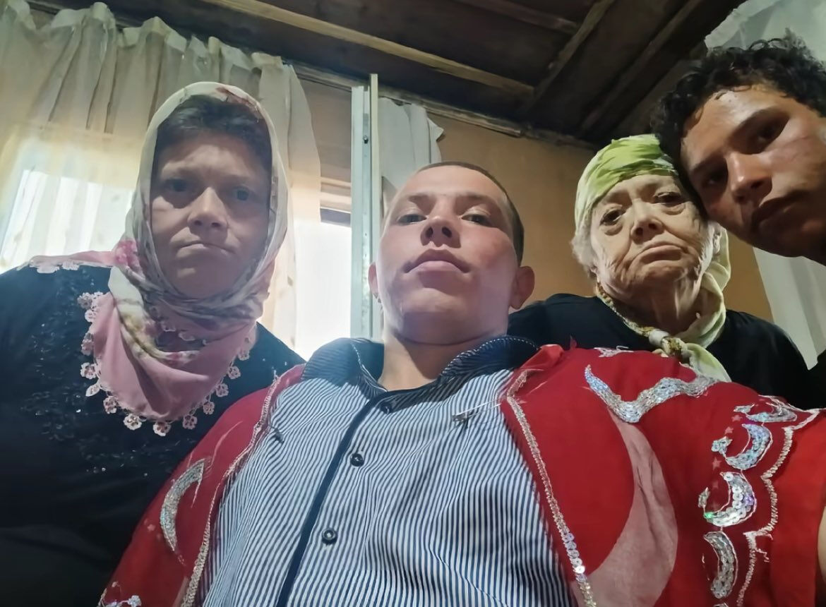 Türkiye onu ailesi için istediği dua ile tanıdı! İbrahim Tekin vatani görevine uğurlandı - 1. Resim