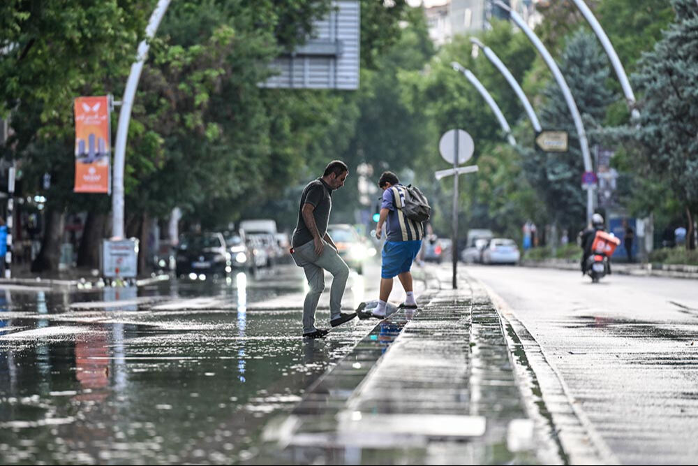 Uyarılar peş peşe geldi, Meteoroloji tarih verdi! İstanbul'da sağanak sürecek mi? Uyarılar peş peşe geldi, Meteoroloji tarih verdi! İstanbul'da sağanak sürecek mi? - 1. Resim