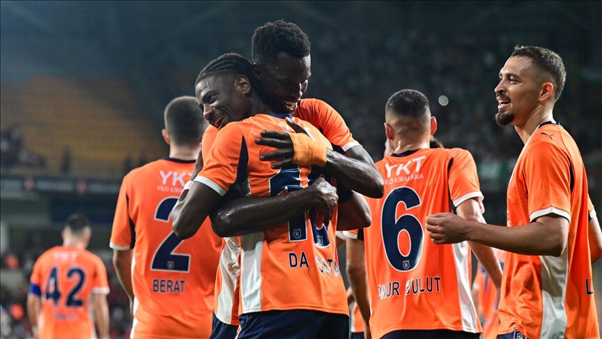 Viking Başakşehir maçı hangi kanalda? İlk 11'ler belli oldu Viking Başakşehir maçı hangi kanalda? Muhtemel 11'ler belli oldu - 2. Resim